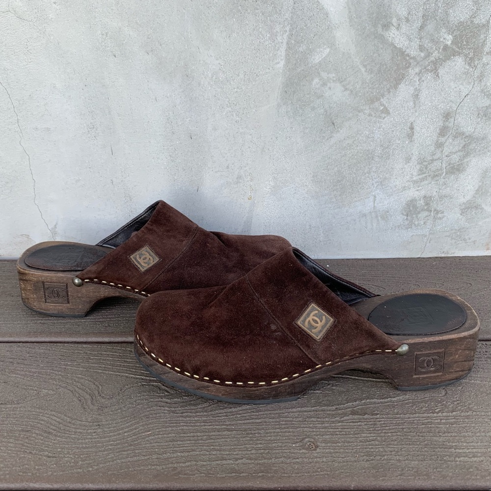 Suede Chanel Clogs - Picture 2 of 4
